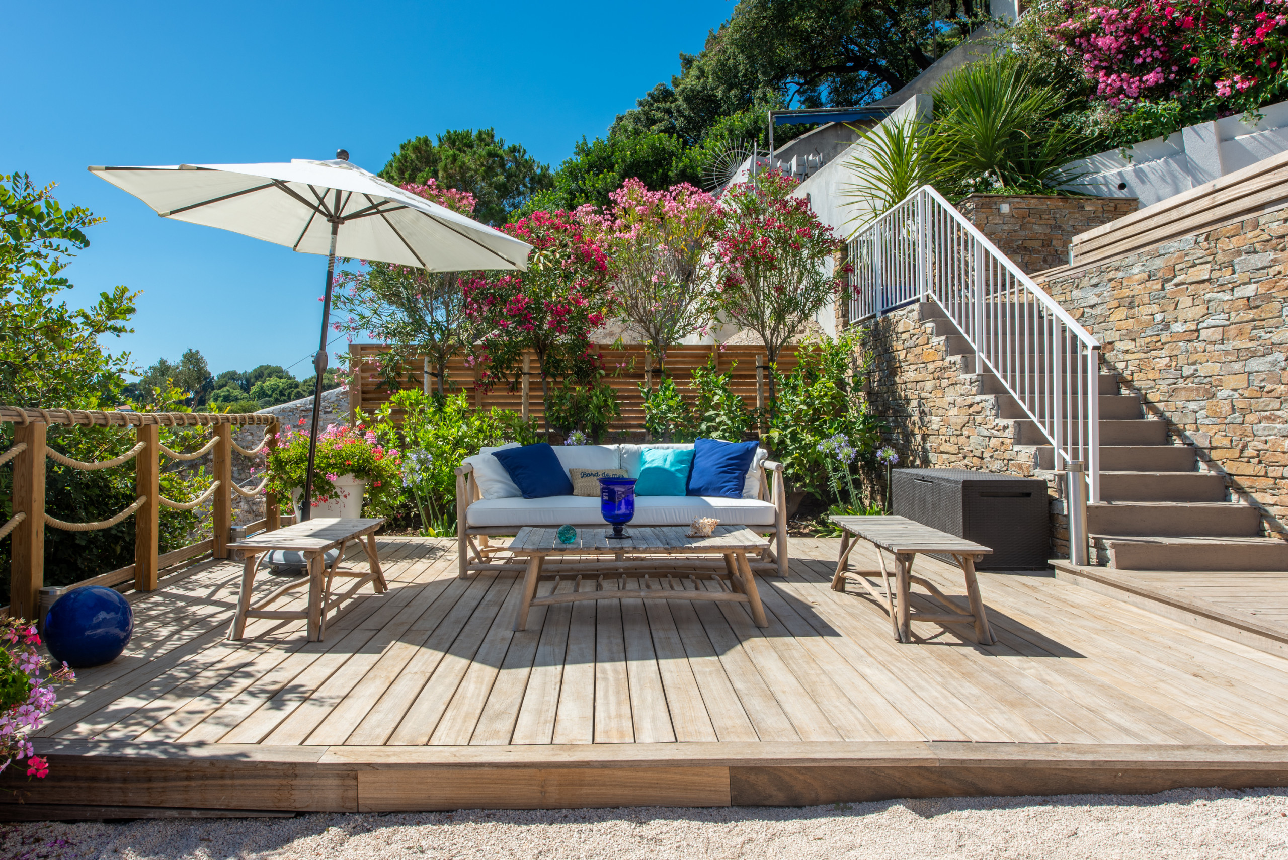 Belle terrasse au soleil