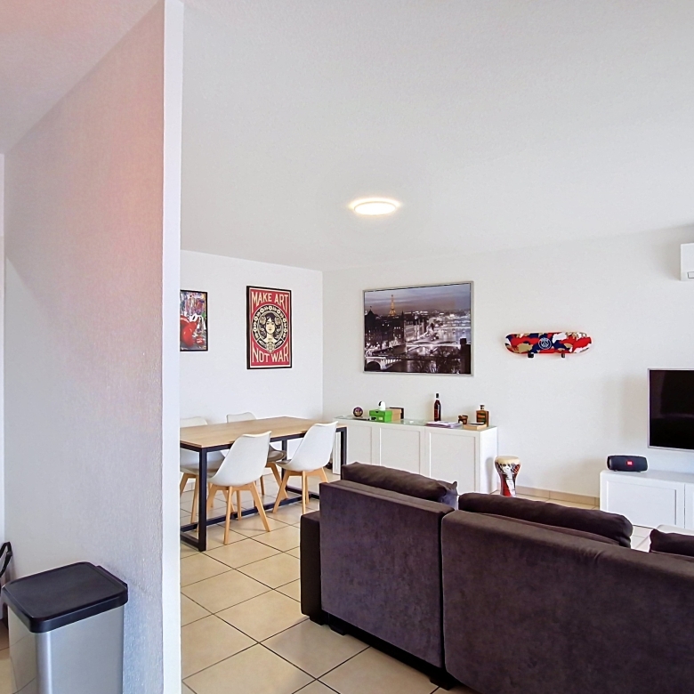 Appartement T3 lumineux de 66 m² Carrez (69 m² au sol) avec terrasse — Vue dégagée – Proche commodités