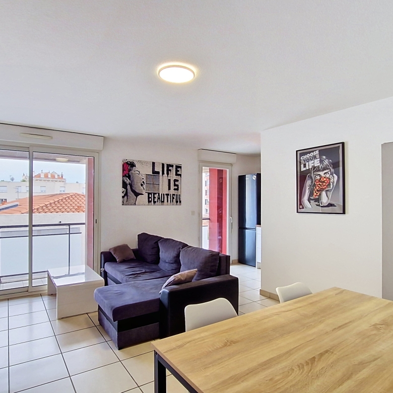 Appartement T3 lumineux de 66 m² Carrez (69 m² au sol) avec terrasse — Vue dégagée – Proche commodités