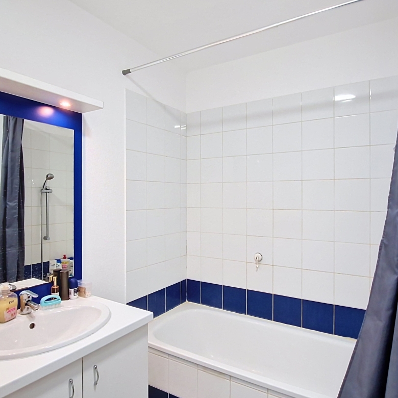 Appartement T3 lumineux de 66 m² Carrez (69 m² au sol) avec terrasse — Vue dégagée – Proche commodités