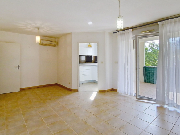 Appartement Moderne avec Piscine