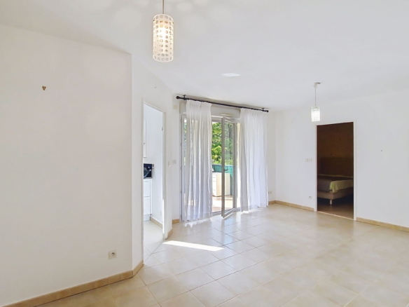 Appartement Moderne avec Piscine