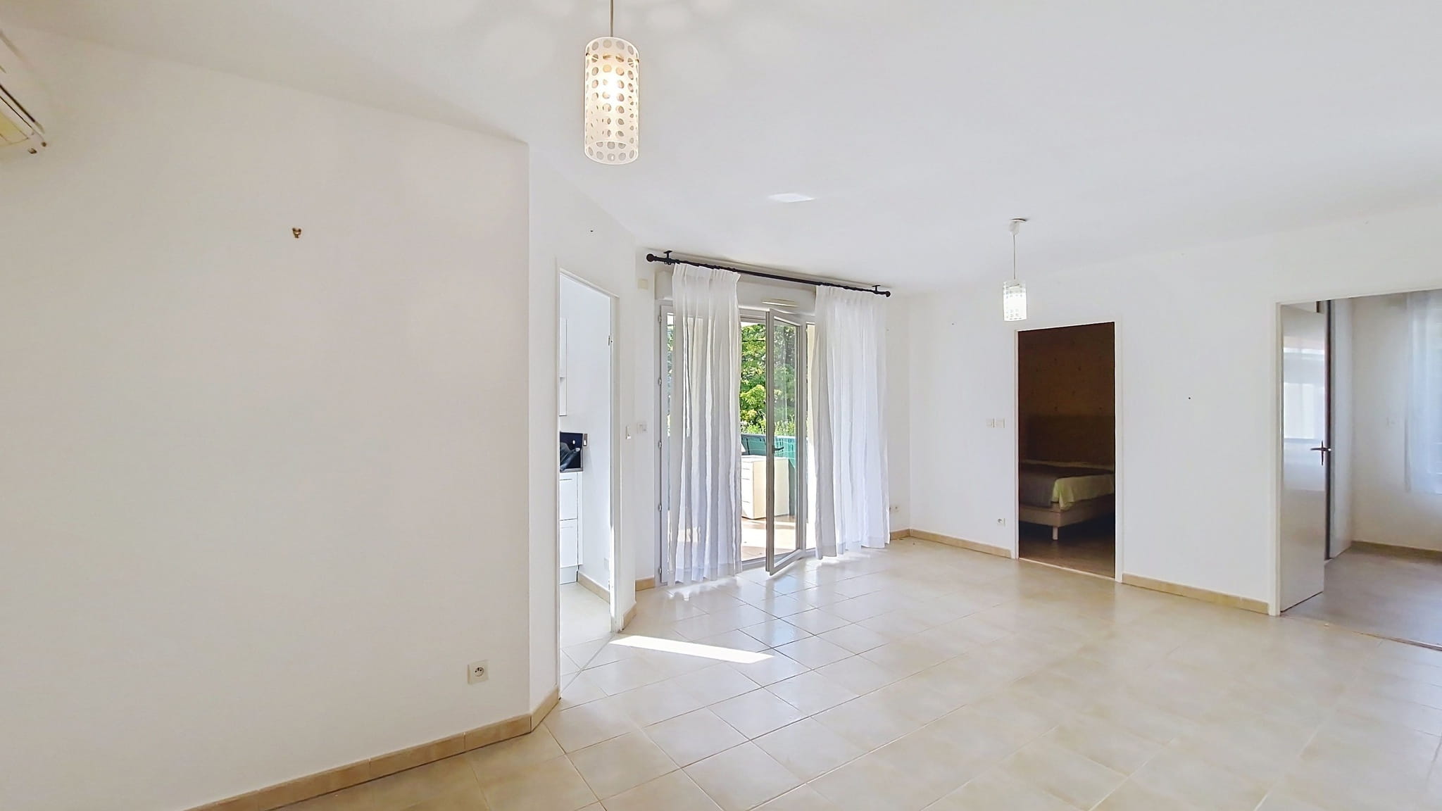 Appartement Moderne avec Piscine