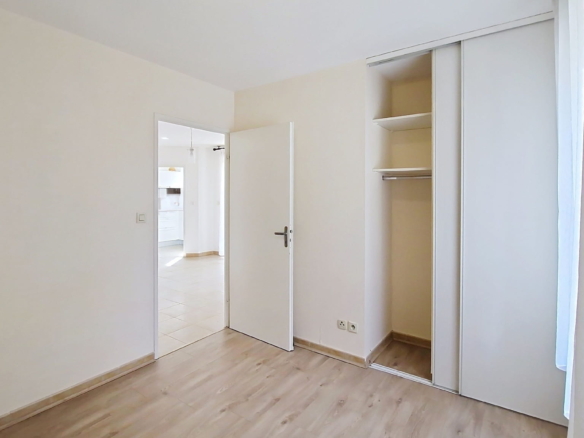 Appartement Moderne avec Piscine