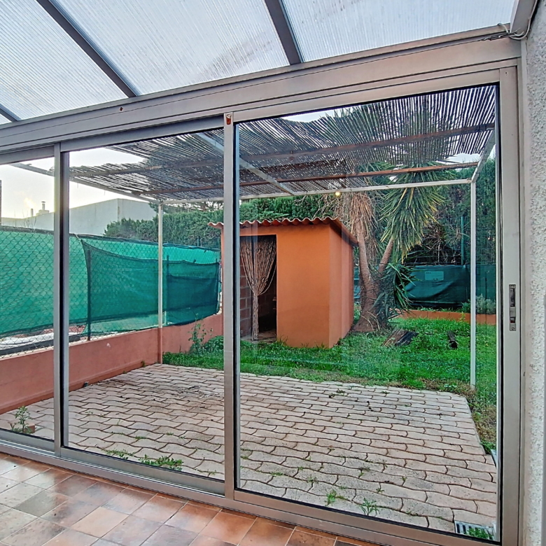 Maison Traditionnelle avec Jardin et Terrasse